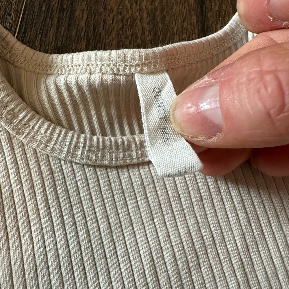 Quincy Mae Ribbed Long Sleeve Bodysuit Natural Size 6-12 Months